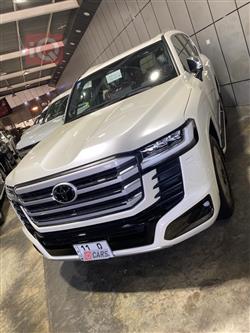 تۆیۆتا لاند کروزەر